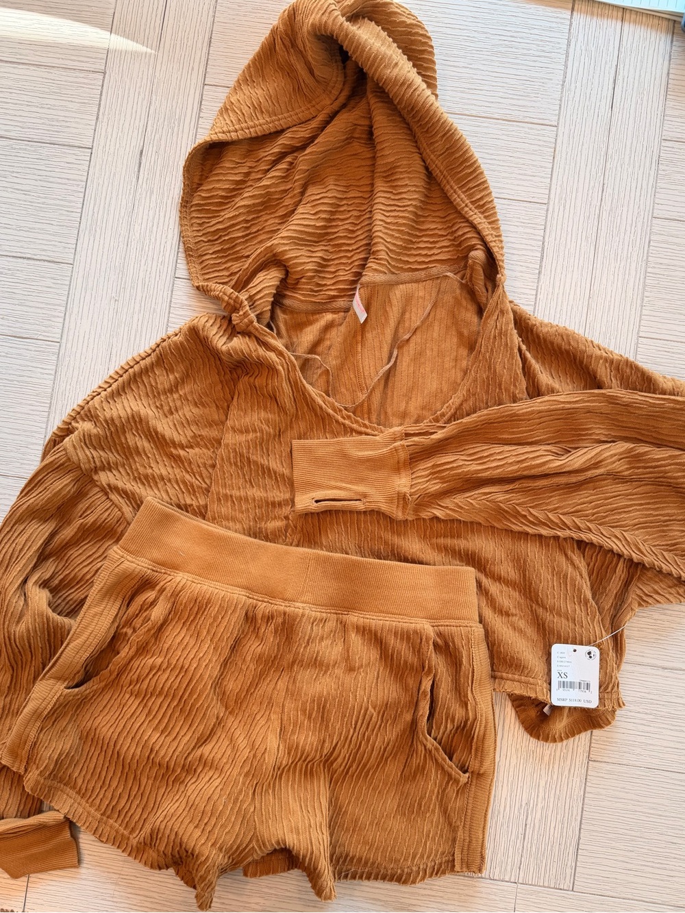 Free People Movement Set